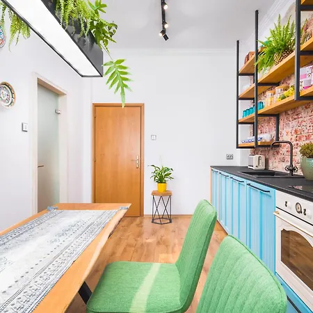 Alexandra's Center Ii