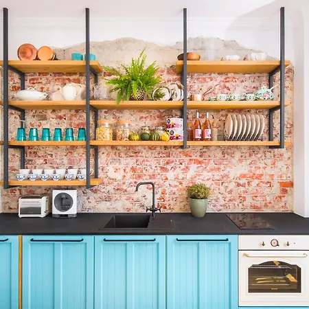 Alexandra's Center Ii *